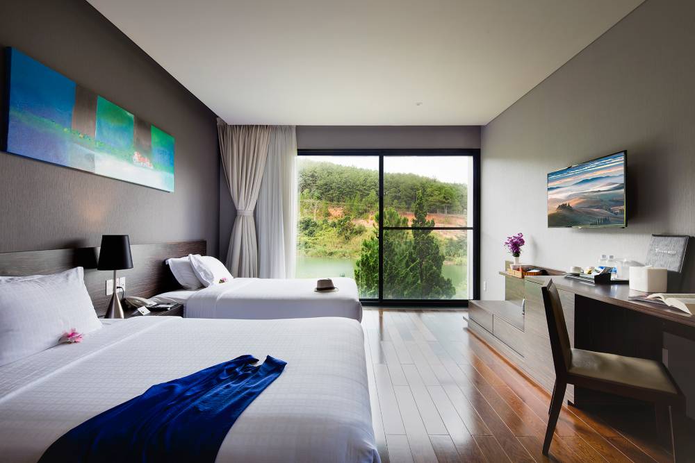 4- Bedroom Villa Lake View
